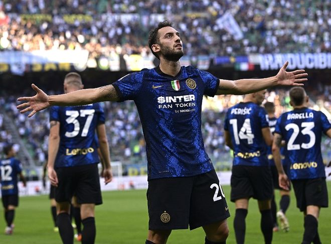 德转过亿身价球员共18人:哈兰德、维尼修斯2亿欧领衔