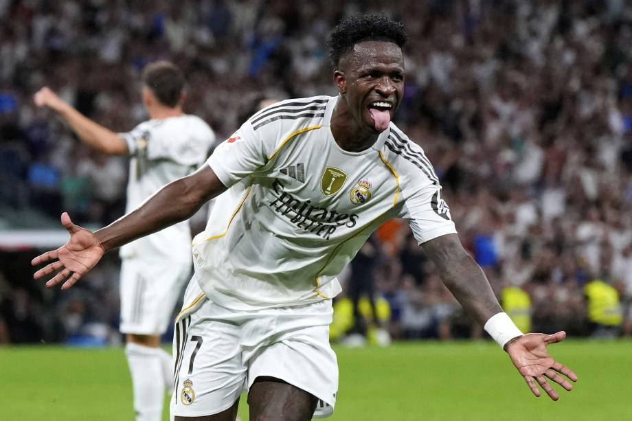 尤其是周琦 尤其是周琦