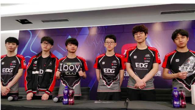 感到胜利的 感到胜利的